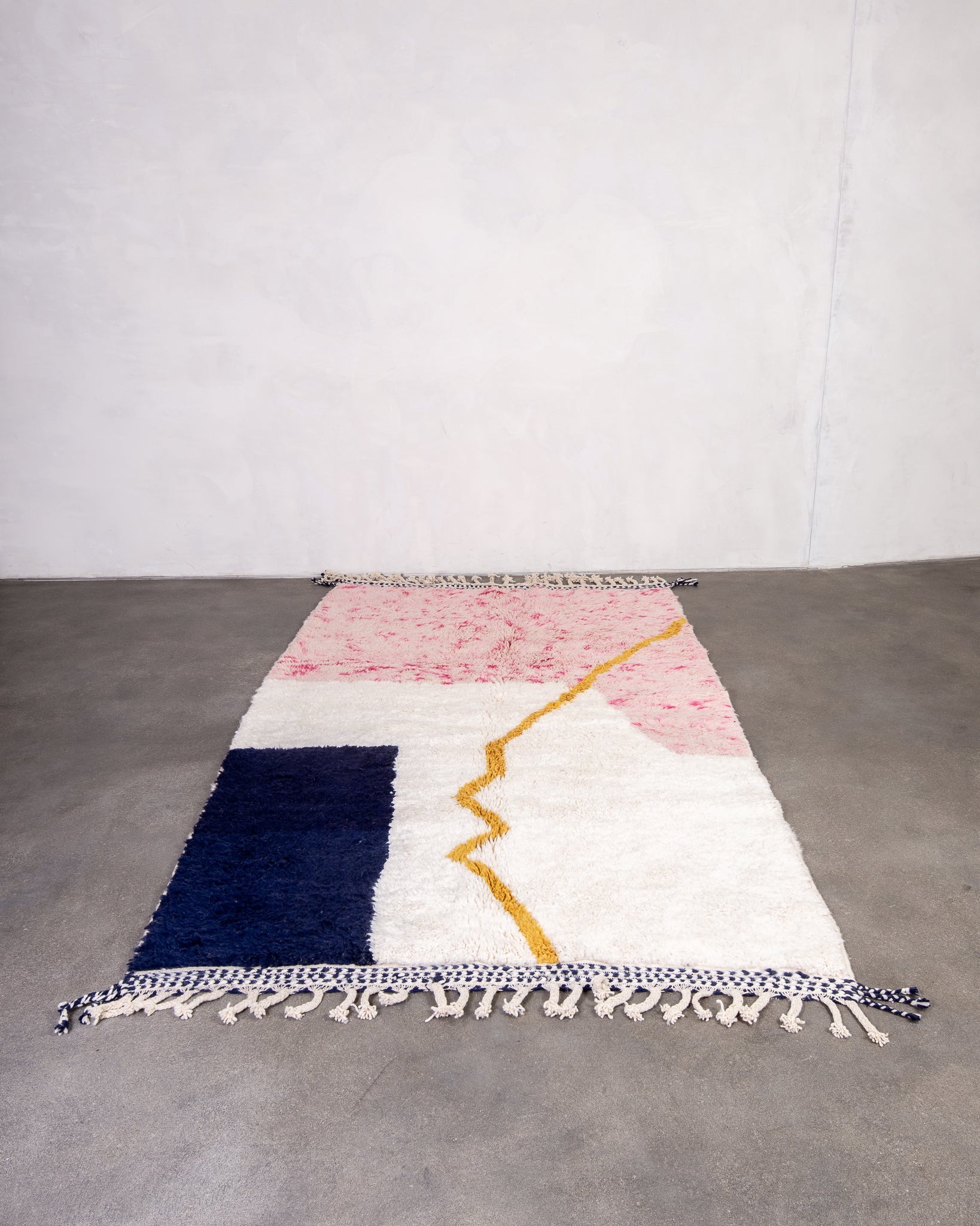 Modern designer handcrafted Berber rug from morocco Beniourain with beautiful colors and patterns